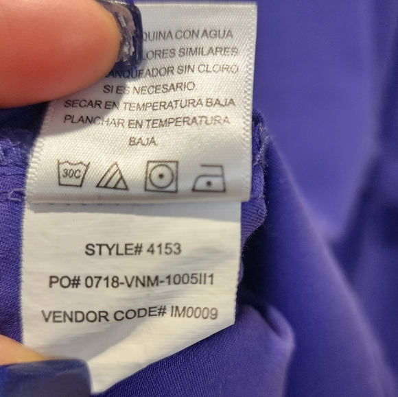 GREY'S ANATONY Women Purple Scrub Top Size L - Picture 3 of 12